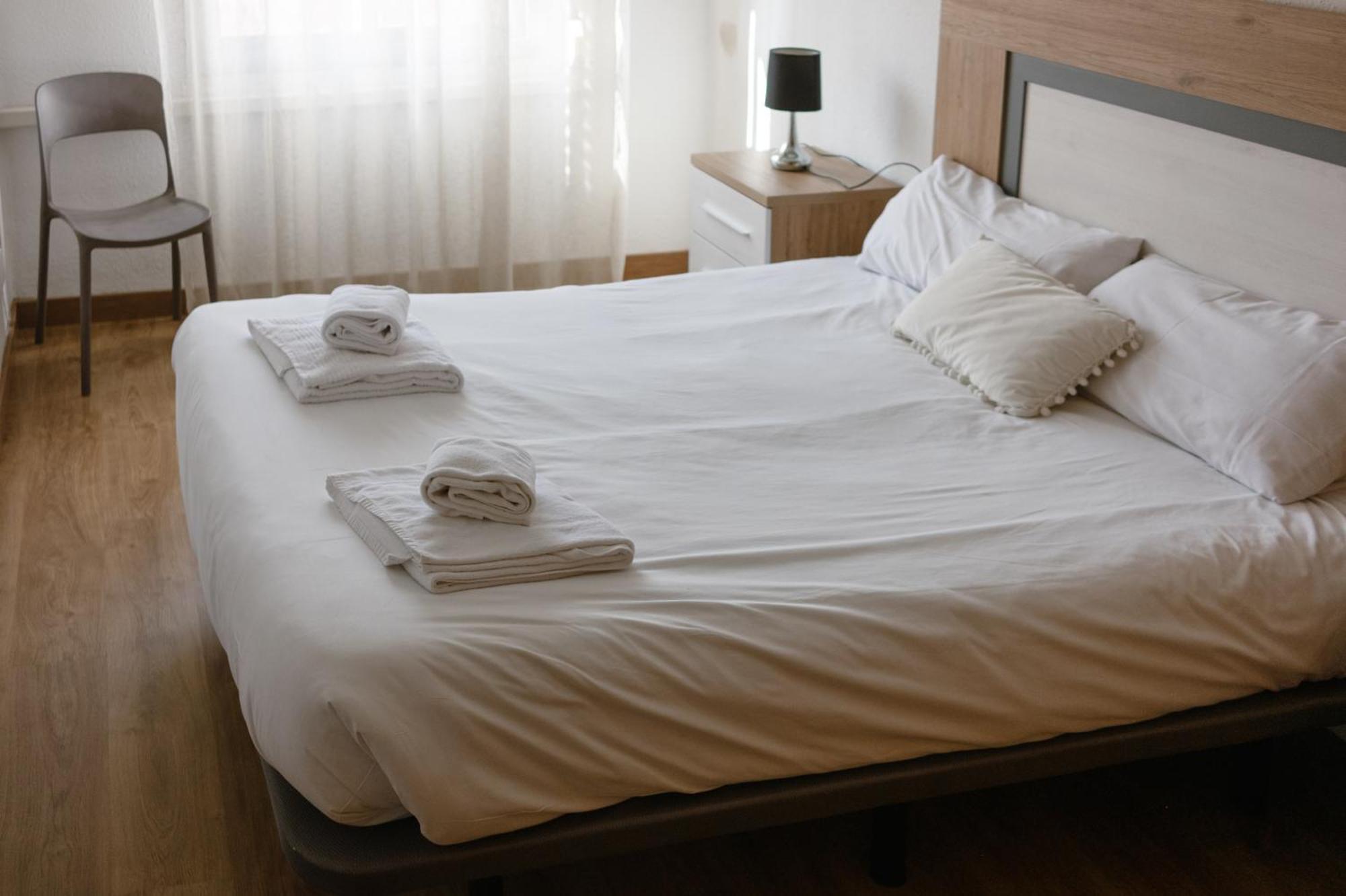 Apartamento De 2 Dormitorios Junto Al Hospital Albacete Exterior foto